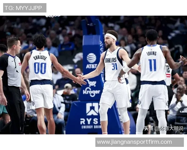 浓眉加盟独行侠后出勤率仅3046场比赛只打了14场引发关注