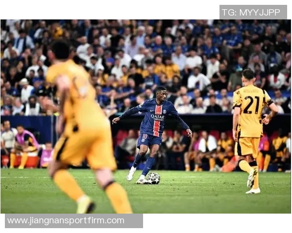 姆伯莫与金球奖得主登贝莱同样出色上赛季联赛非点球进球均达20粒