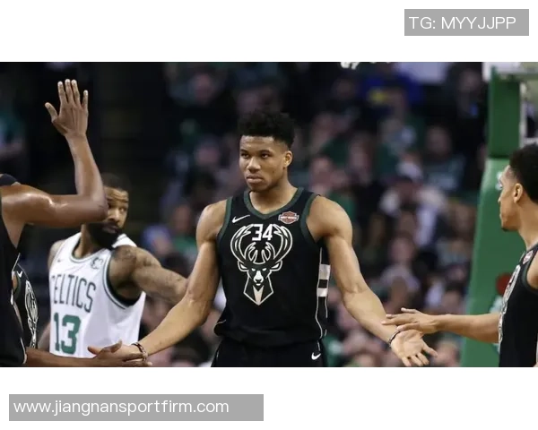 洛瑞幽默回应未来执教可能性称难以驾驭与自己相似的球员