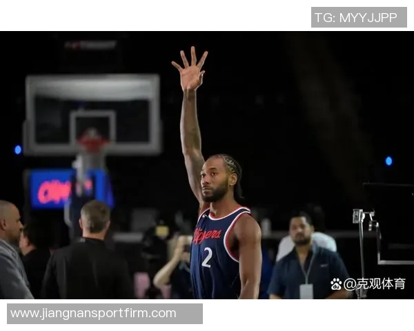 主场失利引发关注莱昂纳德哈登赛后未接受采访匆匆离场