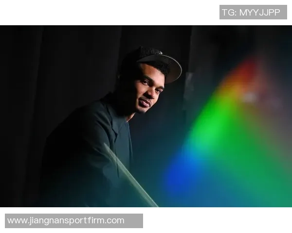 文班亚马本赛季能否实现四双壮举引发球迷热议