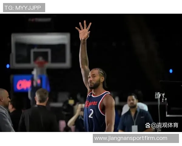 主场失利引发关注莱昂纳德哈登赛后未接受采访匆匆离场