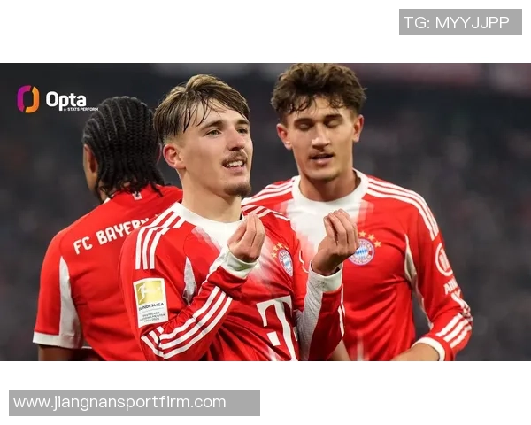 17岁卡尔社交媒体晒滑跪庆祝照德甲官方称联赛首球意义非凡